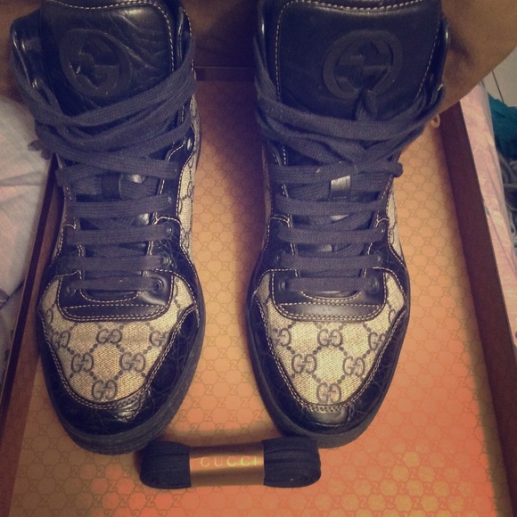 Authentic Gucci Sneakers - Picture 1 of 3